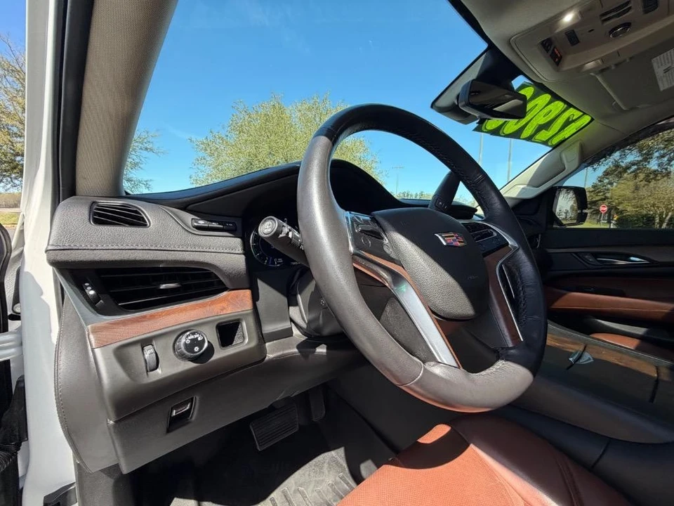 2020 Cadillac Escalade 4th Gen - Image 13 of 21