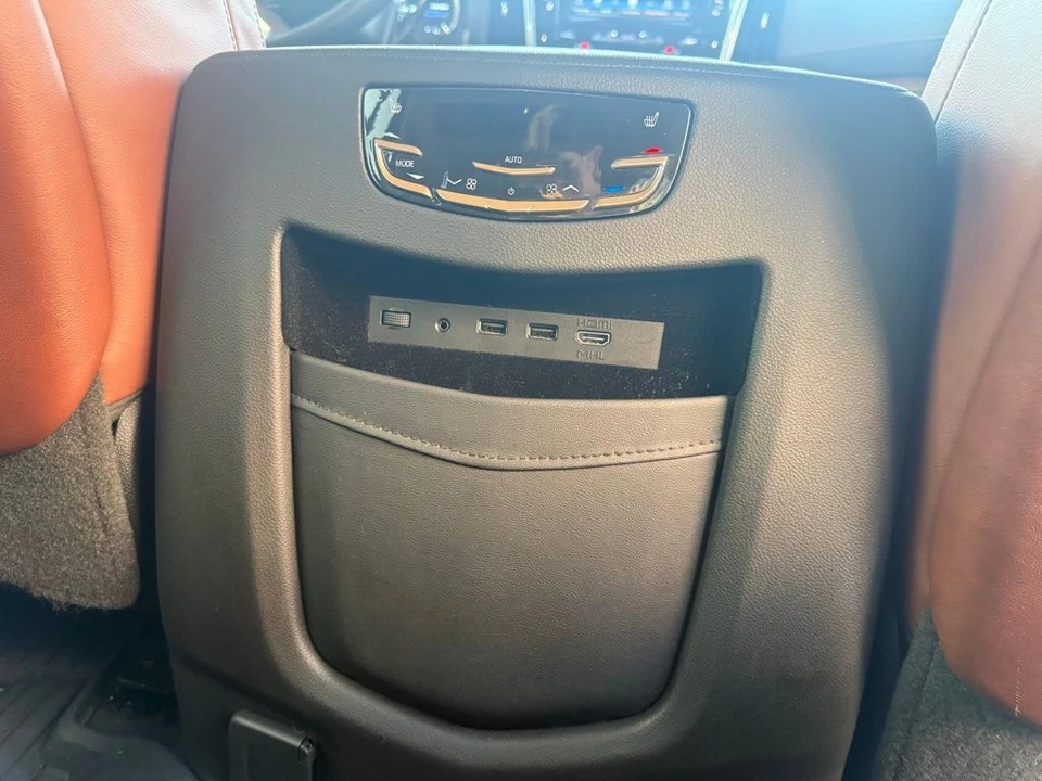 2020 Cadillac Escalade 4th Gen - Image 18 of 21