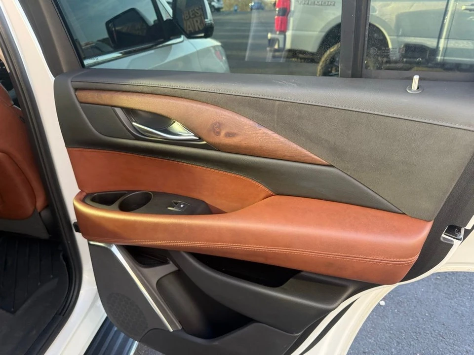 2020 Cadillac Escalade 4th Gen - Image 15 of 21