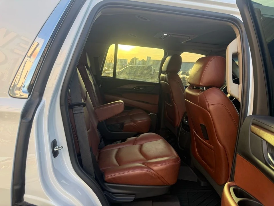 2020 Cadillac Escalade 4th Gen - Image 14 of 21