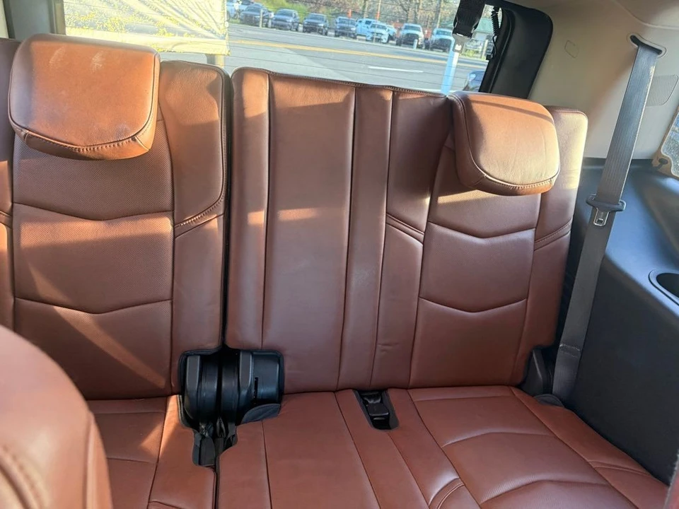 2020 Cadillac Escalade 4th Gen - Image 17 of 21