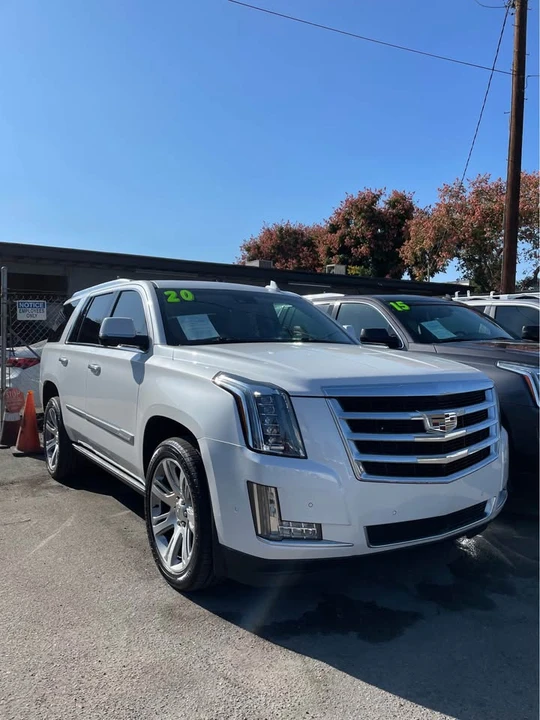 2020 Cadillac Escalade 4th Gen - Image 2 of 3