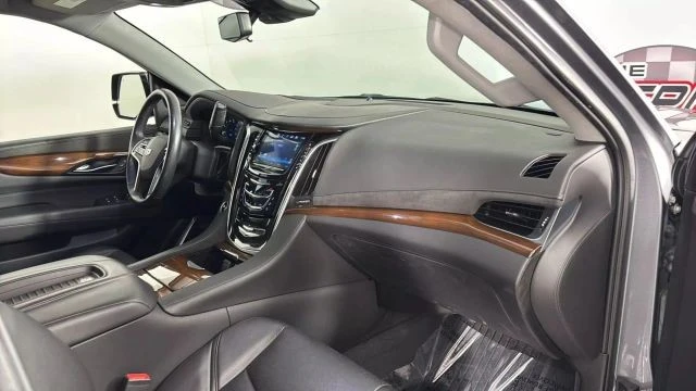 2020 Cadillac Escalade 4th Gen - Image 13 of 21