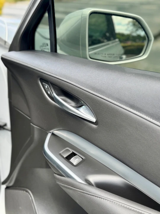 2020 Cadillac - Image 2 of 21