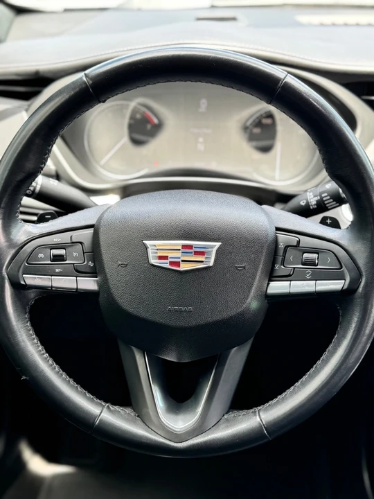 2020 Cadillac - Image 15 of 21
