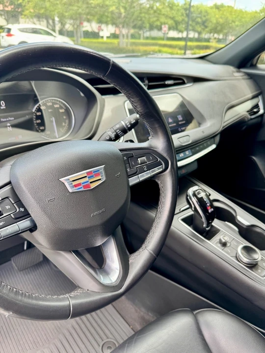 2020 Cadillac - Image 17 of 21