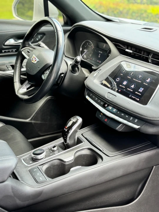 2020 Cadillac - Image 11 of 21