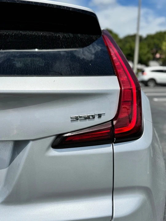 2020 Cadillac - Image 5 of 21