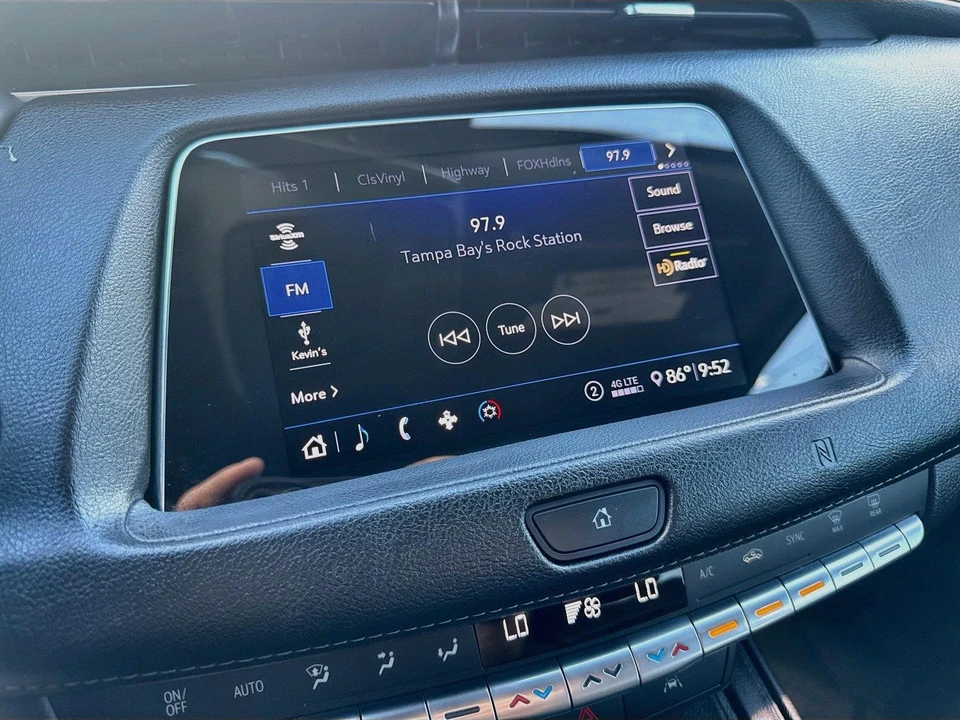 2020 Cadillac XT4 - Image 16 of 31