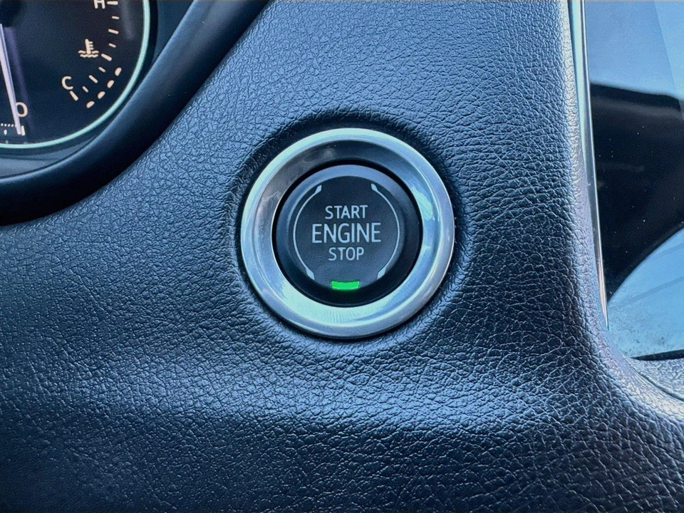 2020 Cadillac XT4 - Image 18 of 31