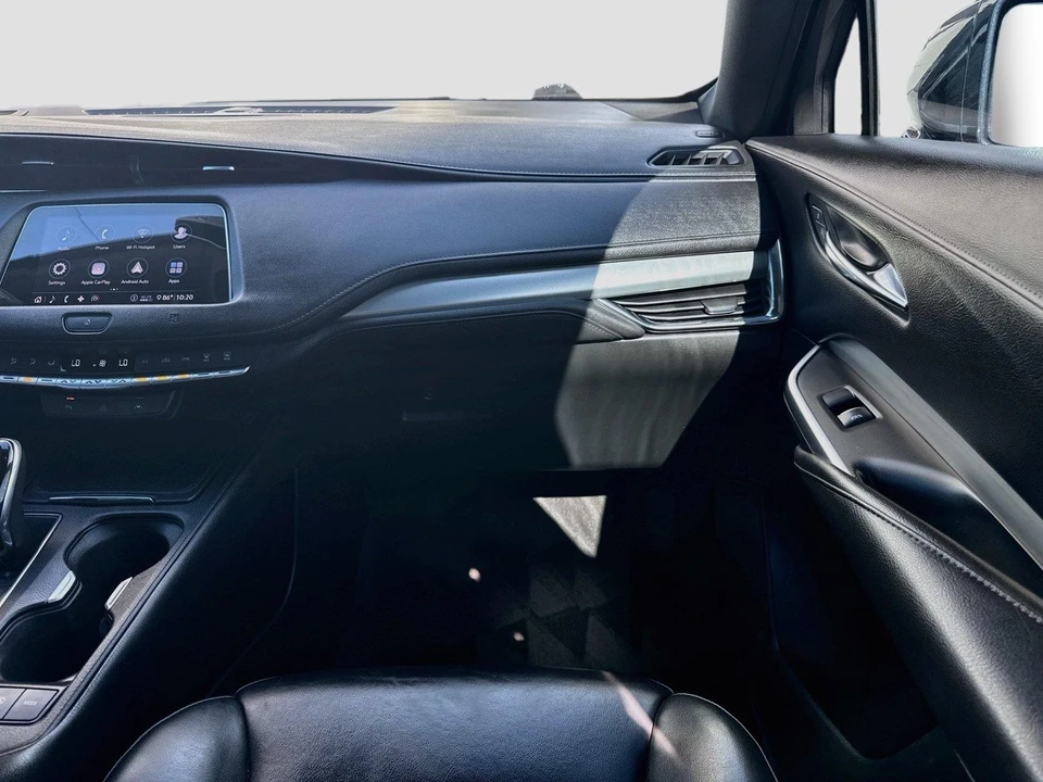 2020 Cadillac XT4 - Image 28 of 31