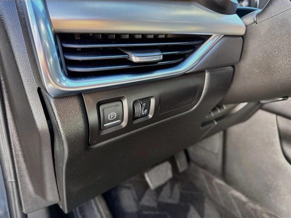 2020 Cadillac XT4 - Image 14 of 31