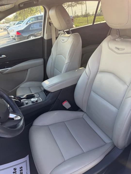 2020 Cadillac XT4 - Image 5 of 12