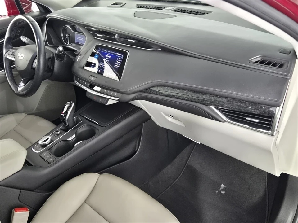 2020 Cadillac XT4 - Image 15 of 21