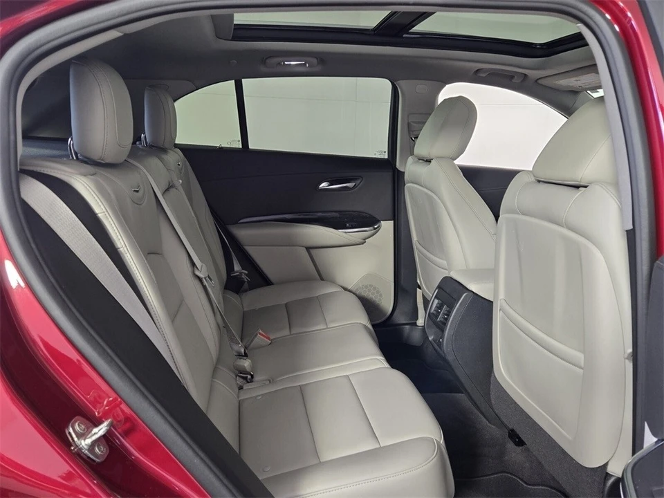 2020 Cadillac XT4 - Image 14 of 21