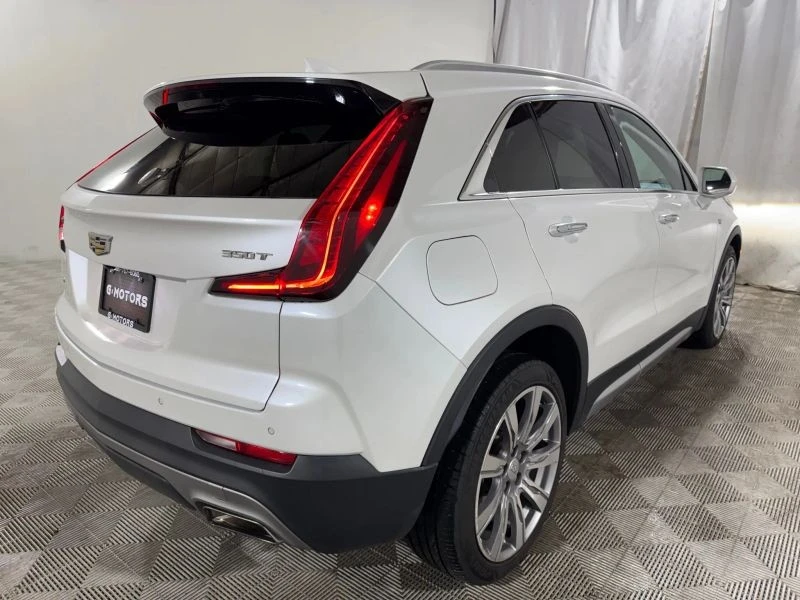 2020 Cadillac XT4 - Image 8 of 12