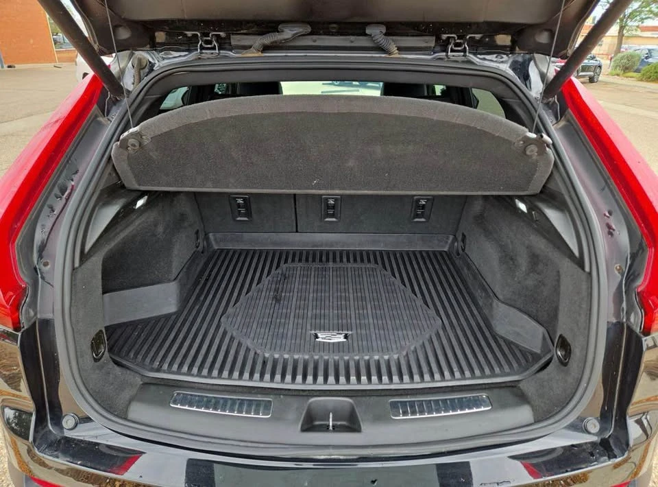 2020 Cadillac XT4 - Image 7 of 10