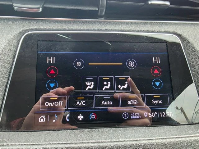 2020 Cadillac XT4 - Image 17 of 21