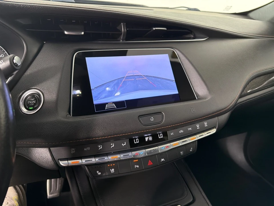 2020 Cadillac XT4 - Image 16 of 26