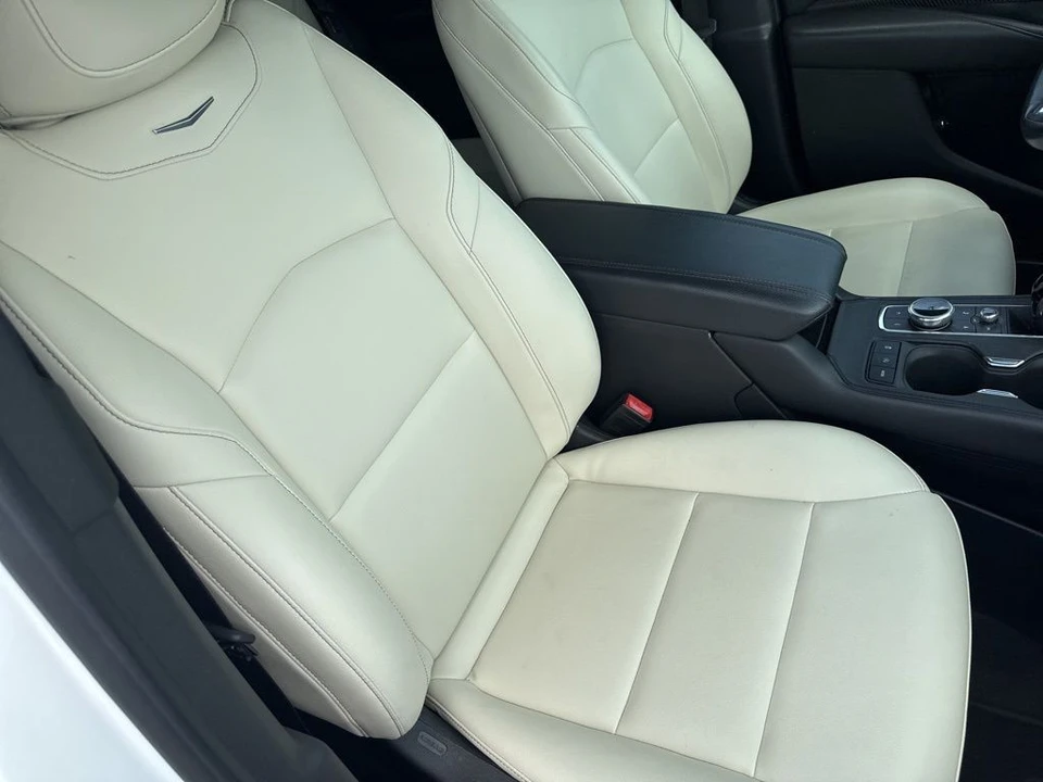 2020 Cadillac XT4 - Image 19 of 21