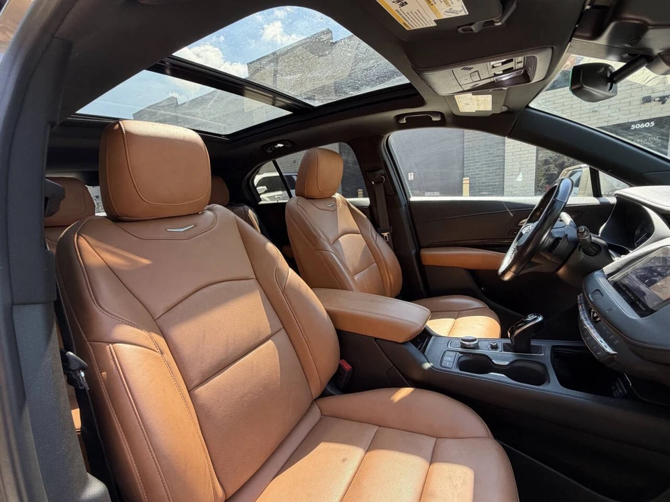 2020 Cadillac XT4 - Image 15 of 21