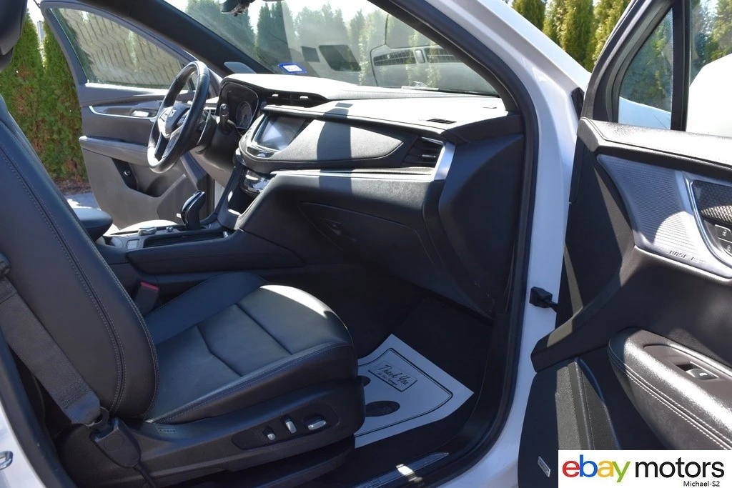 2020 Cadillac XT5 - Image 17 of 21