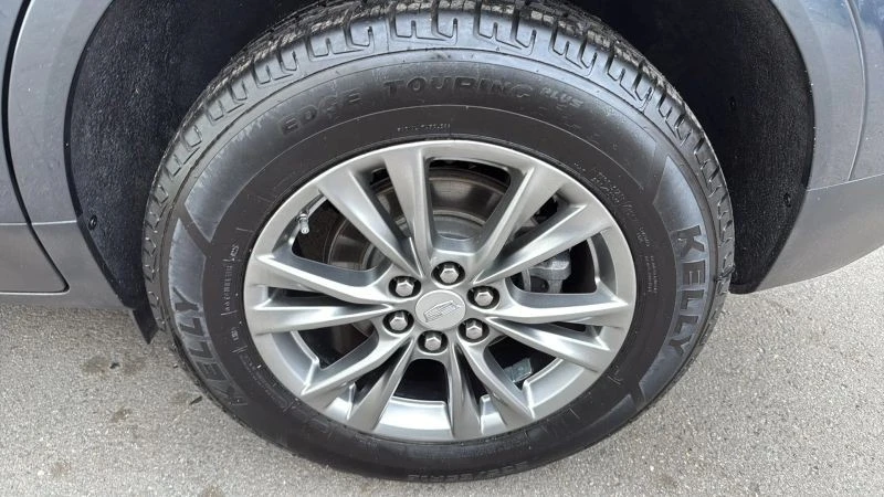2020 Cadillac XT5 - Image 9 of 12