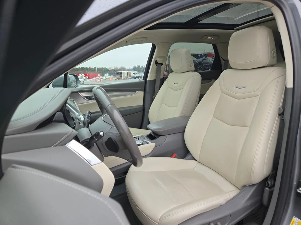 2020 Cadillac XT5 - Image 11 of 12