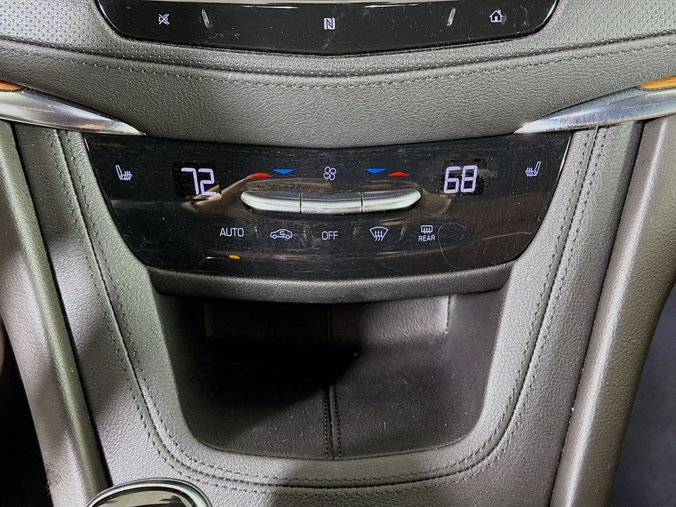 2020 Cadillac XT5 - Image 20 of 21