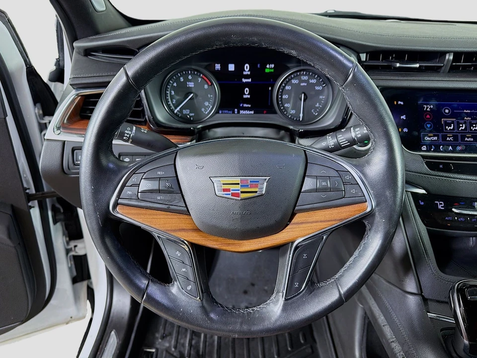 2020 Cadillac XT5 - Image 14 of 21