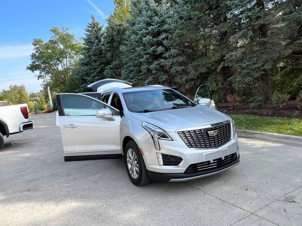 2020 Cadillac XT5 - Image 16 of 21