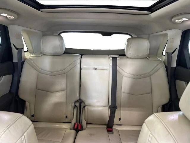 2020 Cadillac XT5 - Image 19 of 21