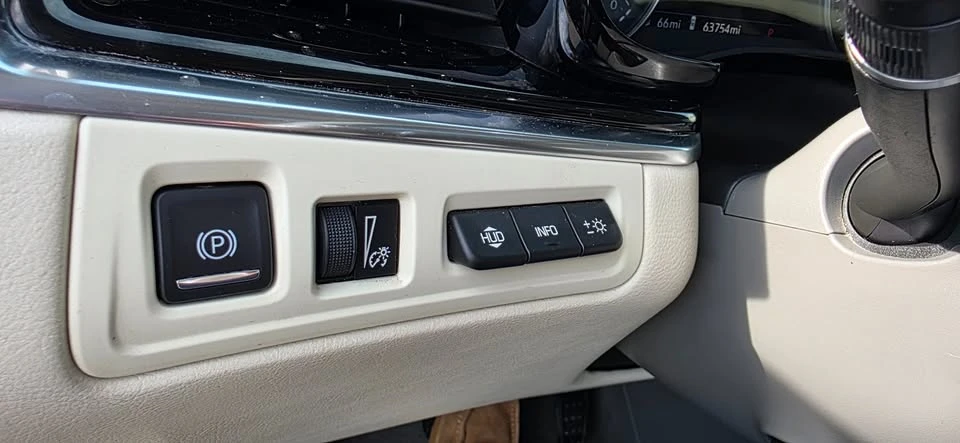 2020 Cadillac XT6 - Image 17 of 21