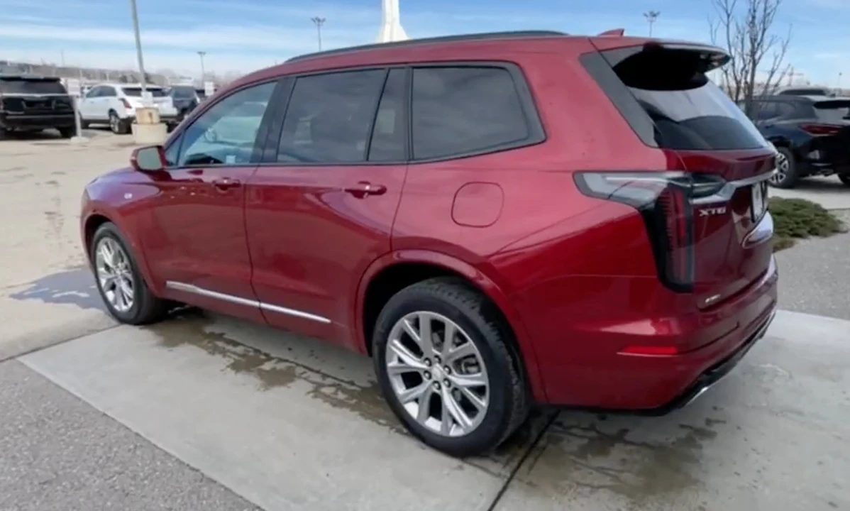 2020 Cadillac XT6 - Image 3 of 8