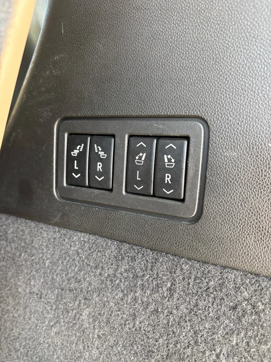 2020 Cadillac XT6 - Image 7 of 21