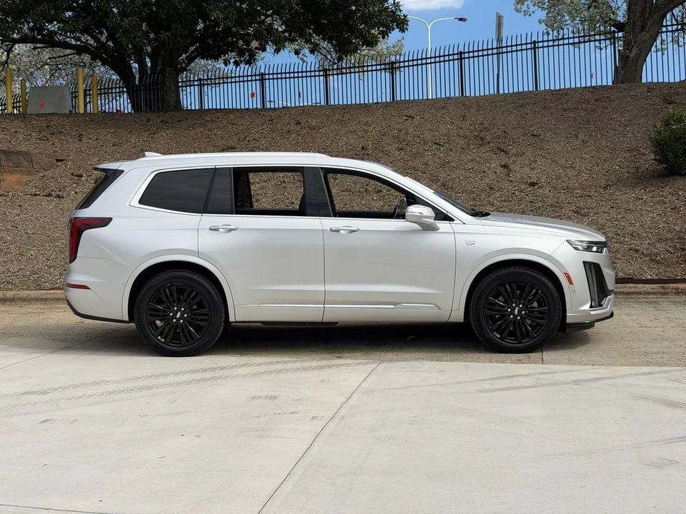 2020 Cadillac XT6 - Image 2 of 21