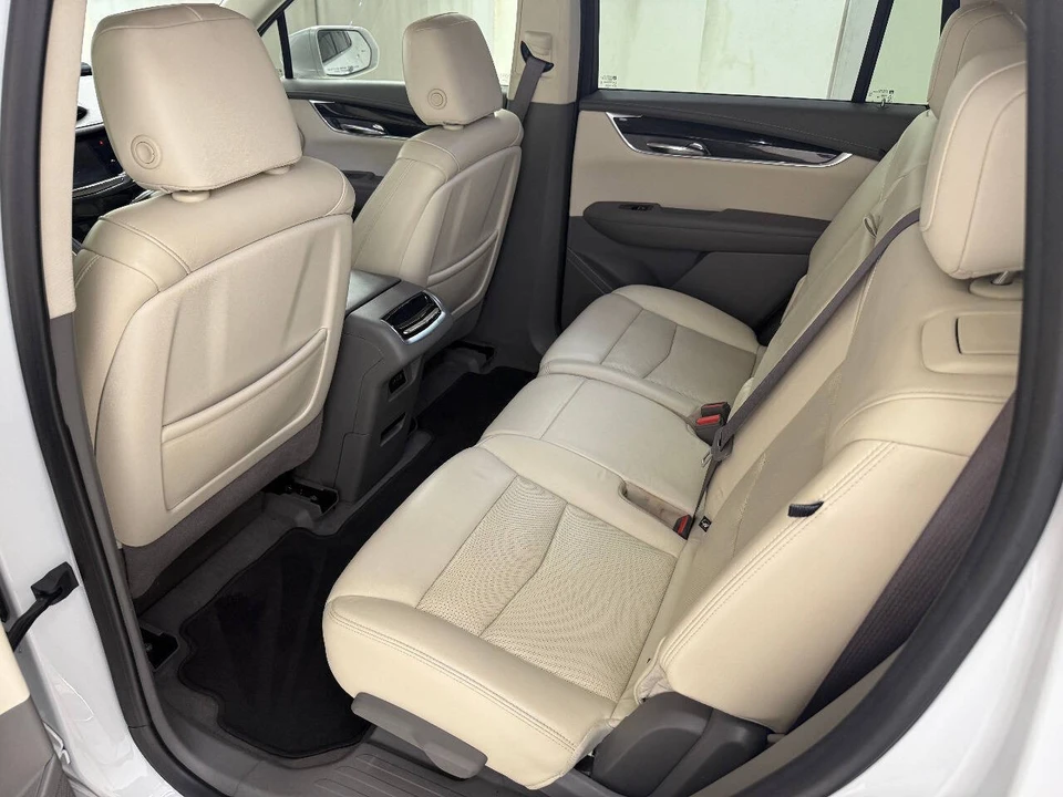 2020 Cadillac XT6 - Image 24 of 31