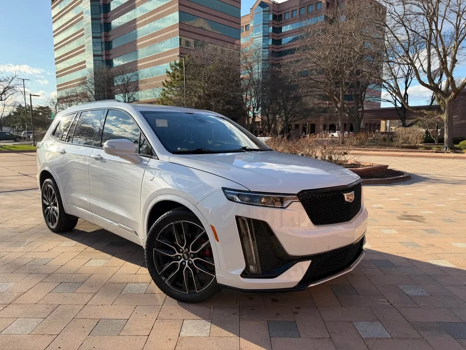 2020 Cadillac XT6 - Image 2 of 19