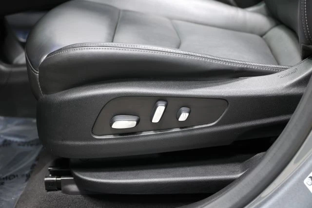 2020 Cadillac XT6 - Image 16 of 31