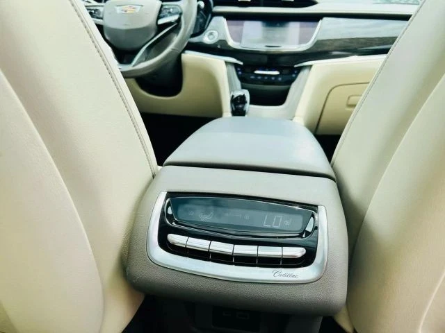 2020 Cadillac XT6 - Image 18 of 21