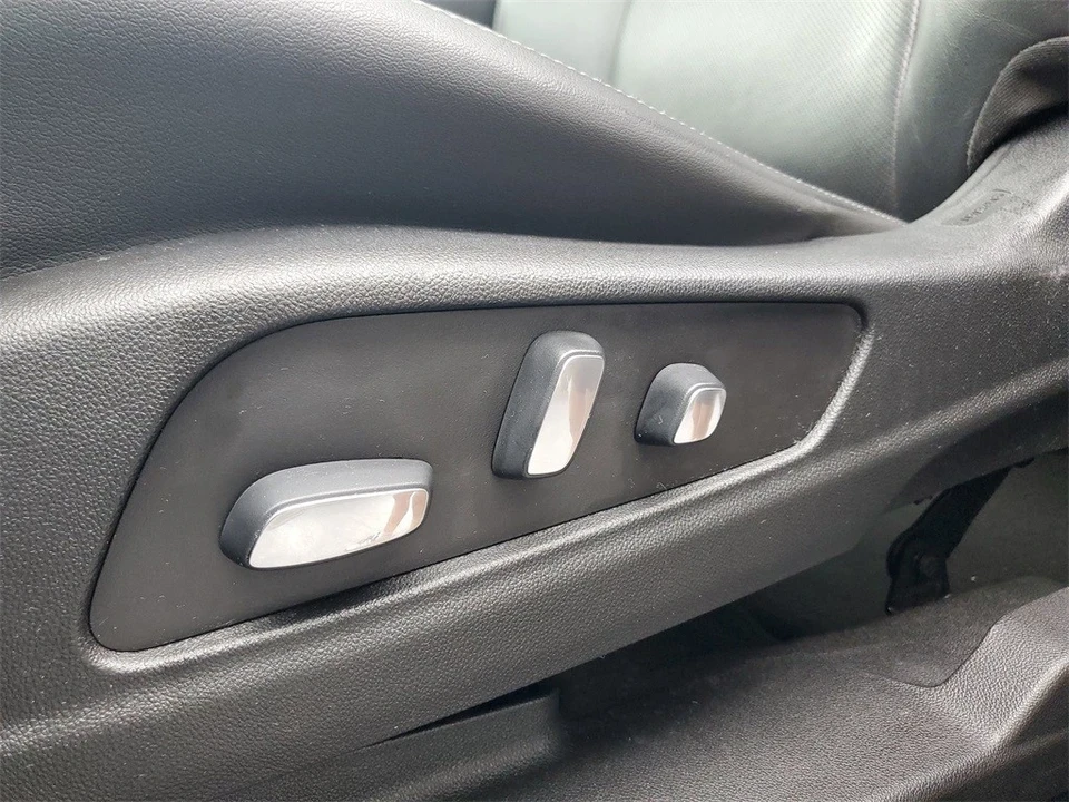 2020 Cadillac XT6 - Image 17 of 21
