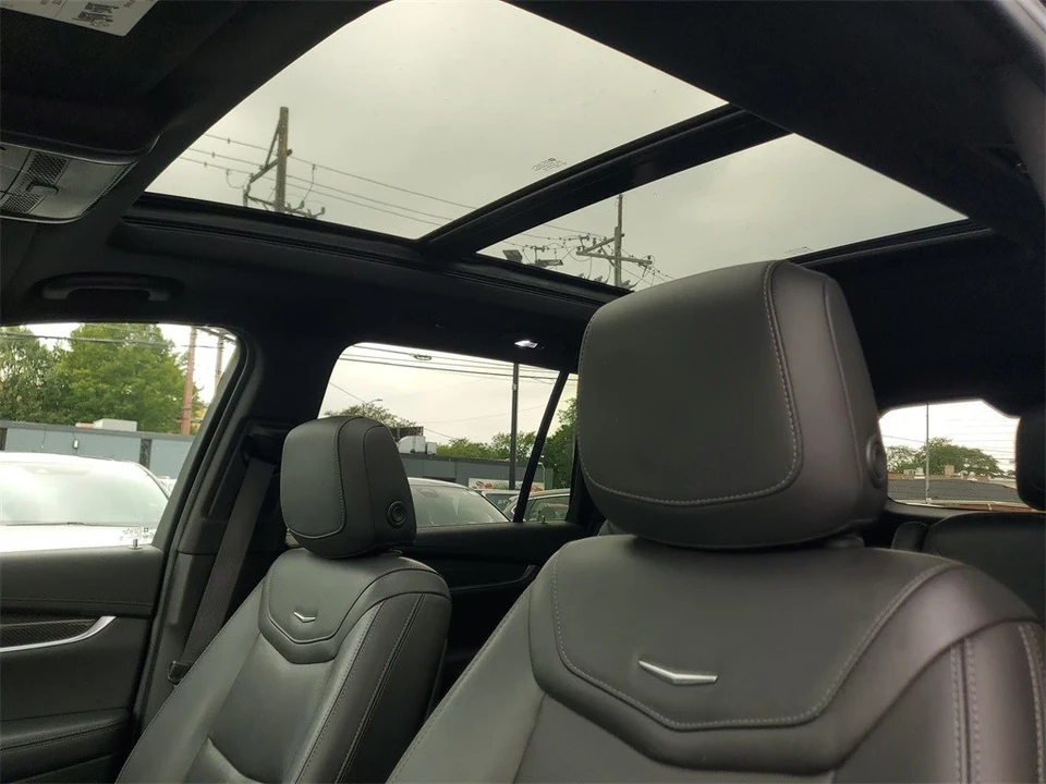 2020 Cadillac XT6 - Image 16 of 21