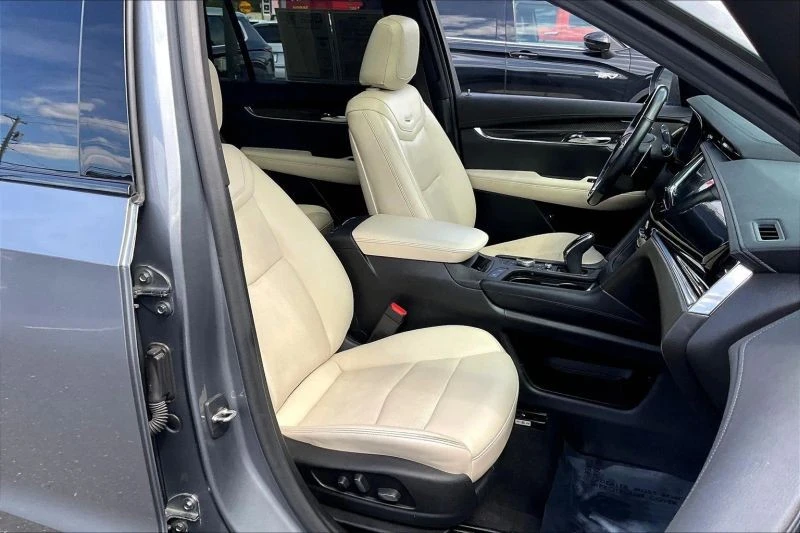 2020 Cadillac XT6 - Image 8 of 12