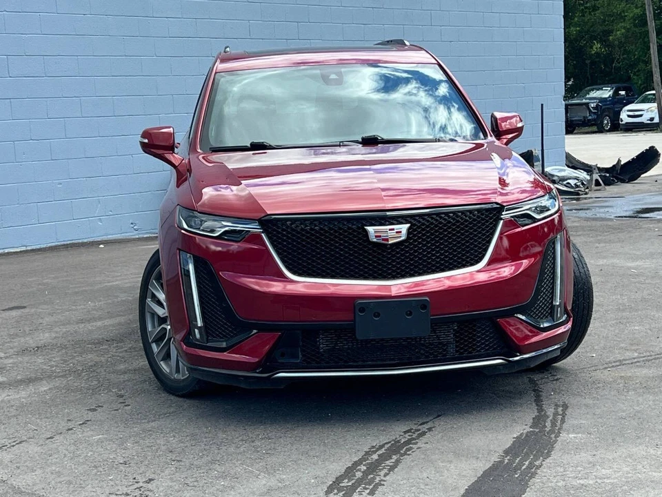 2020 Cadillac XT6 - Image 2 of 31