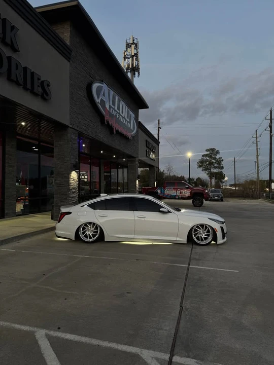 2020 Cadillac CT5 - Image 3 of 7