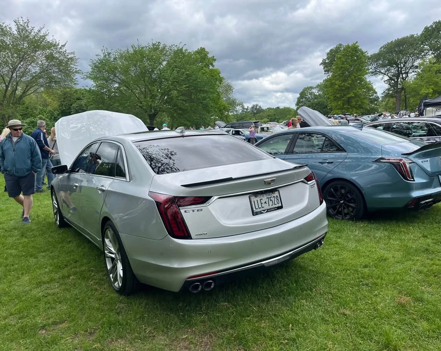2020 Cadillac CT6 - Image 2 of 16