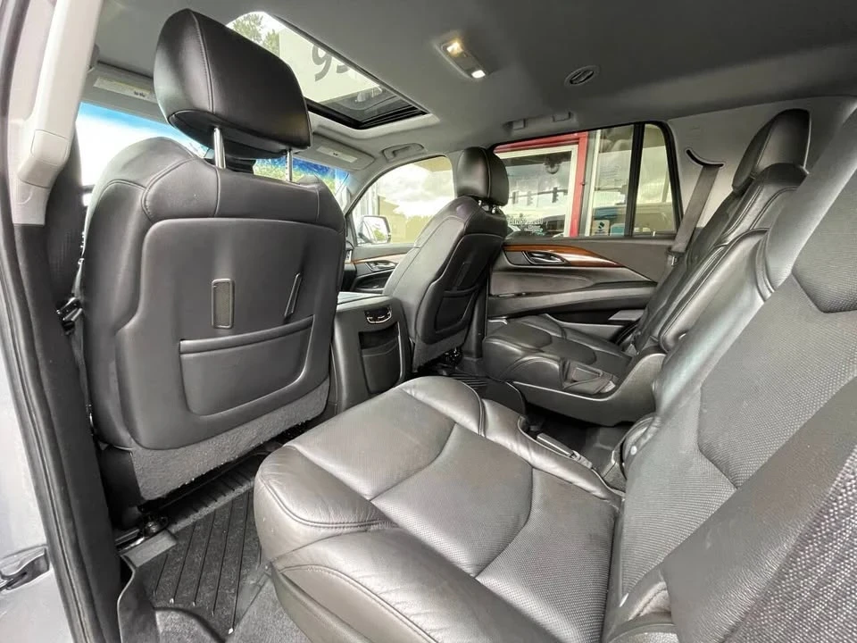 2020 Cadillac Escalade 4th Gen - Image 18 of 20