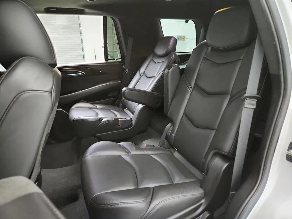 2020 Cadillac Escalade 4th Gen - Image 18 of 20