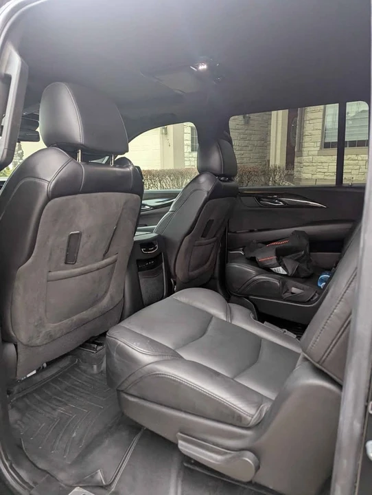 2020 Cadillac Escalade 4th Gen - Image 2 of 6