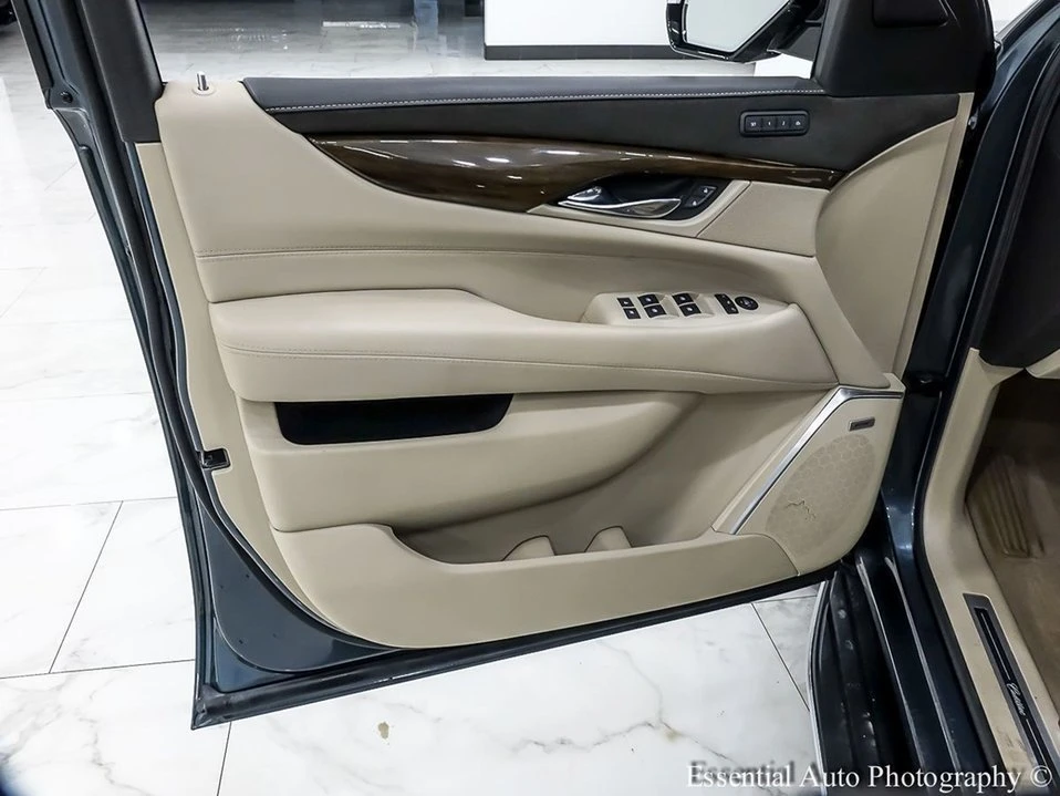 2020 Cadillac Escalade 4th Gen - Image 8 of 16
